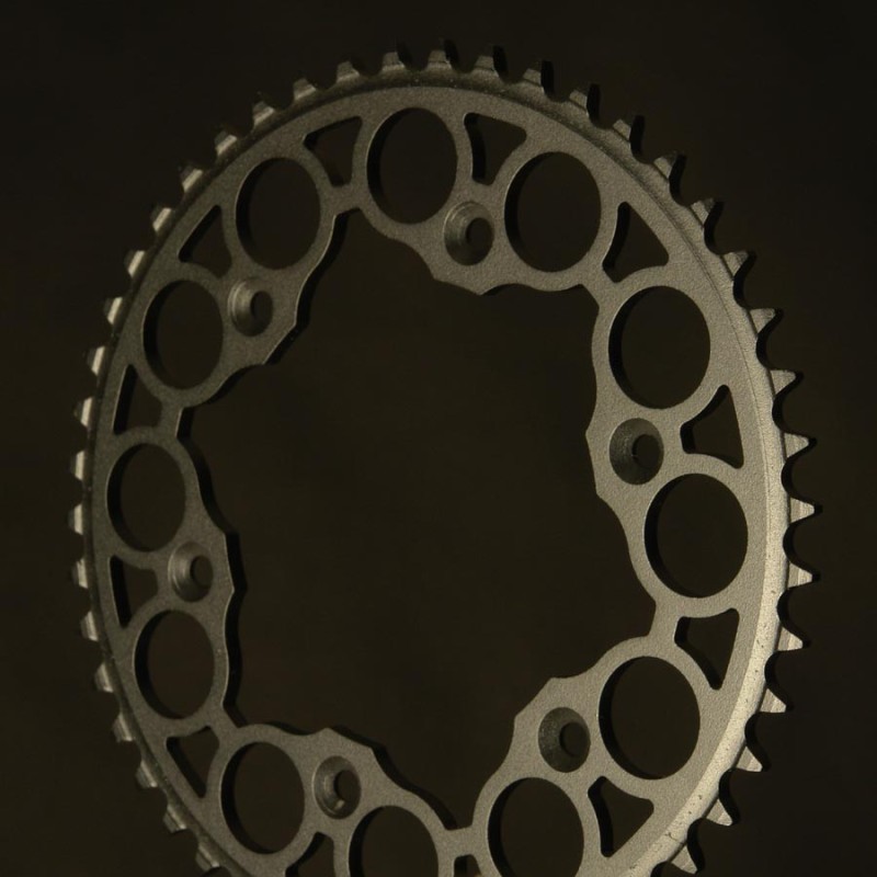 Takaratas Rauta 245 koko 48